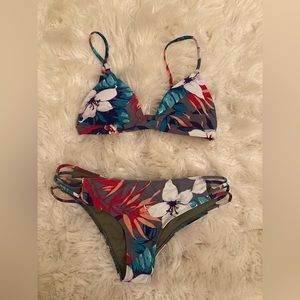 Triangle bikini 👙